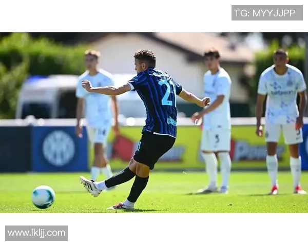 博尼:巴斯托尼让我来国米;曾经踢中场对我组织能力有协助